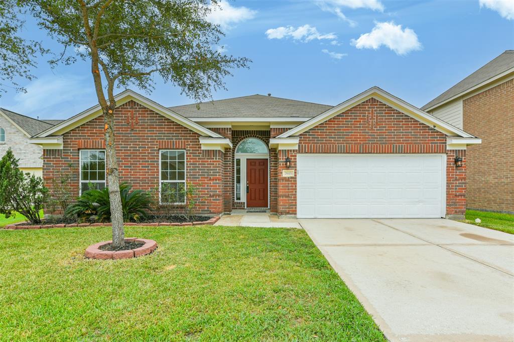 Paprika Ln, Baytown, TX 77521