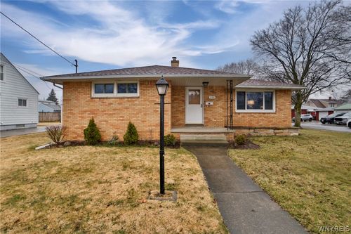 130 16th Ave, North Tonawanda, NY, 14120-3222 | Card Image