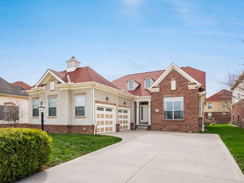 7991 Oak Meadow Dr, Dublin, OH, 43016-6813 | Card Image