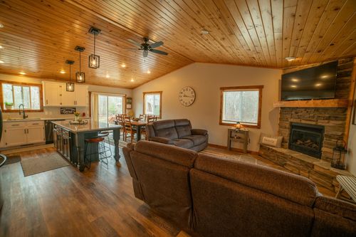 14001 Shafer Rd, Crosslake, MN, 56442-4018 | Card Image
