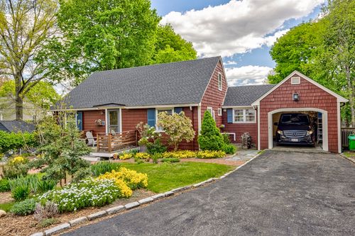 9 Winchester Ter, Boston, MA, 02130-3438 | Card Image