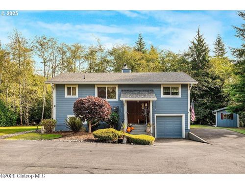 93200 Evergreen Road, Astoria, OR, 97103 | Card Image