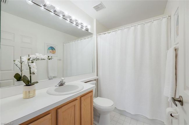 APT-201 - 736 Wiggins Lake Dr, Condo with 2 bedrooms, 2 bathrooms and 1 parking in NAPLES FL | Image 11