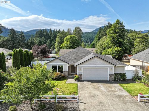 7 Shady Oak Ln, North Bonneville, WA, 98639-4663 | Card Image