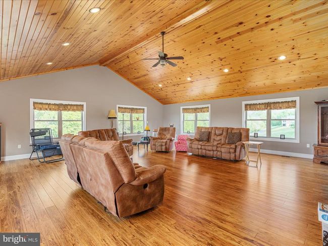 1996 Buck Mountain Rd, House other with 4 bedrooms, 4 bathrooms and null parking in Bentonville VA | Image 18