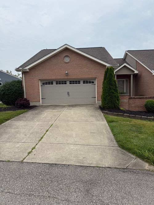 1861 Quarry Oaks Dr, Florence, KY, 41042-5701 | Card Image