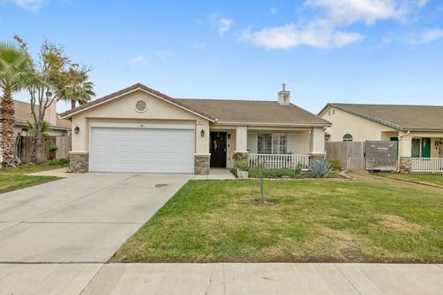 957 Meadow View Road, Hanford, CA, 93230 | Card Image