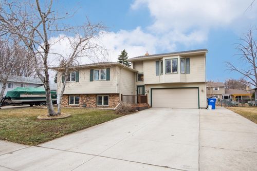 1901 18th St S, Fargo, ND, 58103-4703 | Card Image
