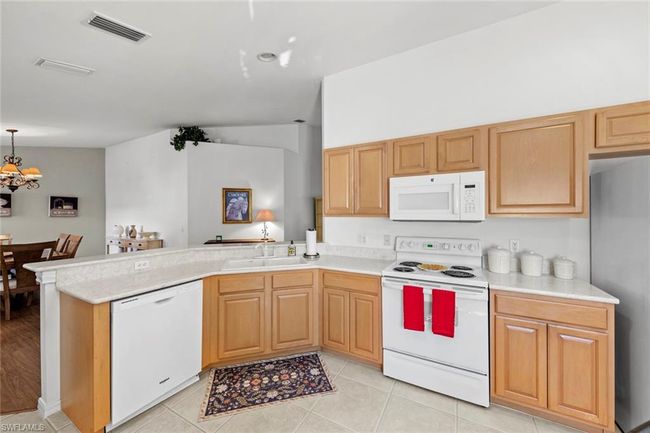 APT-305 - 11031 Mill Creek Way, Condo with 3 bedrooms, 2 bathrooms and 1 parking in FORT MYERS FL | Image 6