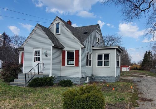 763 136th Ave, Holland, MI, 49424-1871 | Card Image