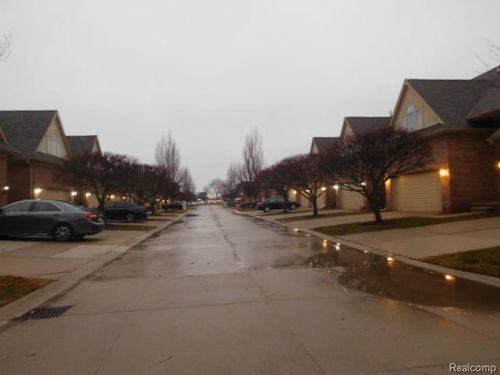 24-4116 April Lane, Sterling Heights, MI, 48310 | Card Image