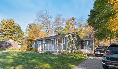 46 Sylvain St, Raynham, MA, 02767-1748 | Card Image