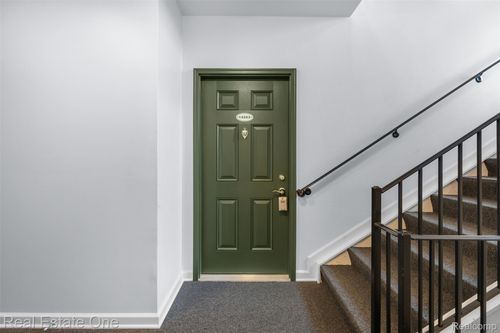 14203 Pinehurst Ln, Grand Blanc, MI, 48439-2639 | Card Image