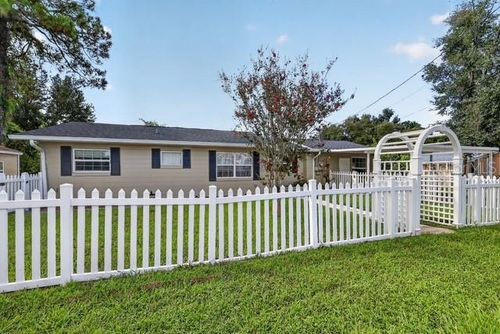 37406 Turner Dr, UMATILLA, FL, 32784-8374 | Card Image