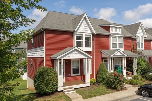 1233 Frost Pl, HARRISONBURG, VA, 22802-4683 | Card Image