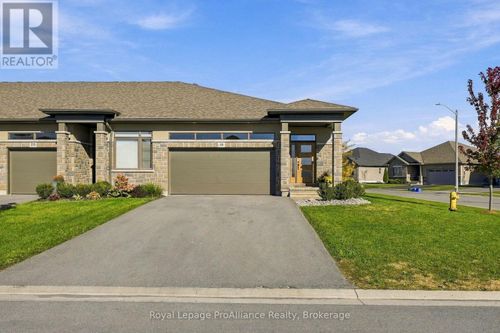 18 Covington Cres, Belleville, ON, K8N0L1 | Card Image