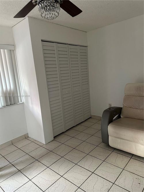 22213-2194 W 60th St, Hialeah, FL, 33016-2923 | Card Image