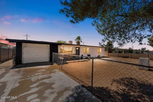 24254 Chaparral Ave, Boron, CA, 93516-1306 | Card Image