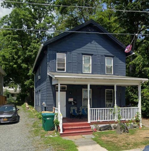 23 Park St, Ellenville, NY, 12428-2021 | Card Image
