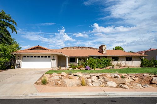 1130 Wesley Powell Dr, St George, UT, 84790-7845 | Card Image
