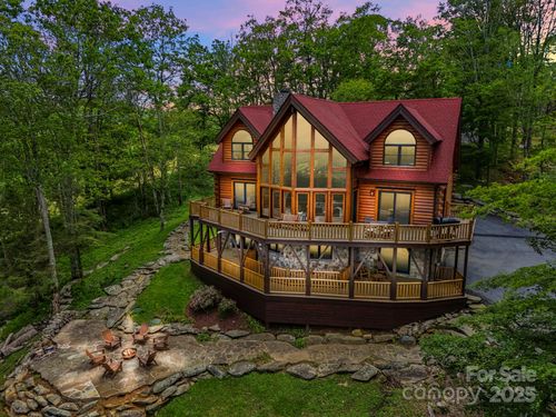 324 Sugar View Trl, Banner Elk, NC, 28604-9677 | Card Image