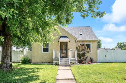 430 15th Ave N, South Saint Paul, MN, 55075-1823 | Card Image