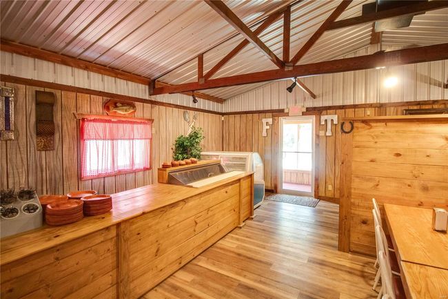 15875 Shipman Rd, Home with 0 bedrooms, 0 bathrooms and null parking in Carlinville IL | Image 13