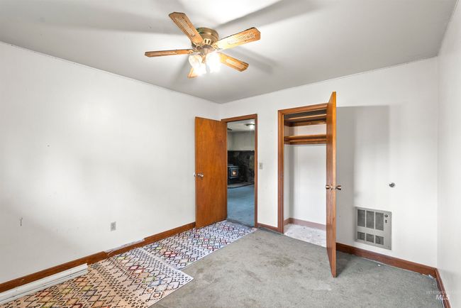 206 E 2 Nd Ave, House other with 2 bedrooms, 2 bathrooms and 1 parking in Clark Fork ID | Image 17