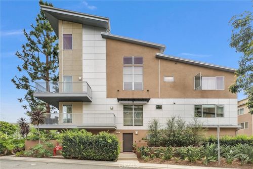 89 Lennox, Irvine, CA, 92612 | Card Image