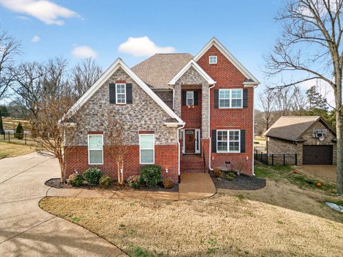 127 Waters Hill Cir, Lebanon, TN, 37087-3051 | Card Image