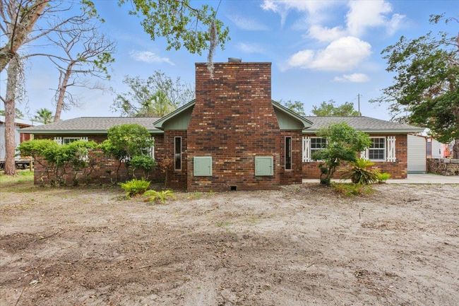 907 2 Nd Ave Se, House other with 4 bedrooms, 2 bathrooms and null parking in STEINHATCHEE FL | Image 5