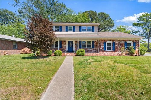 100 Horseshoe Lndg, Hampton, VA, 23669-1541 | Card Image