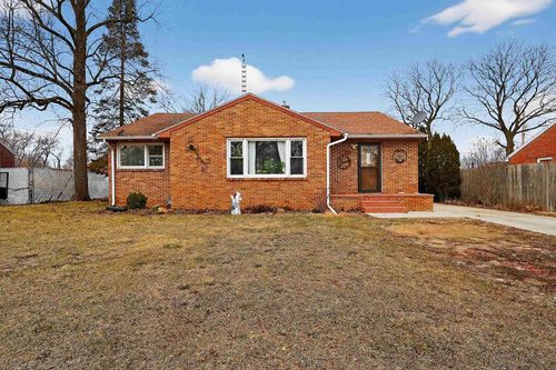 2020 S Cottage Ave, Beloit, WI, 53511-2924 | Card Image