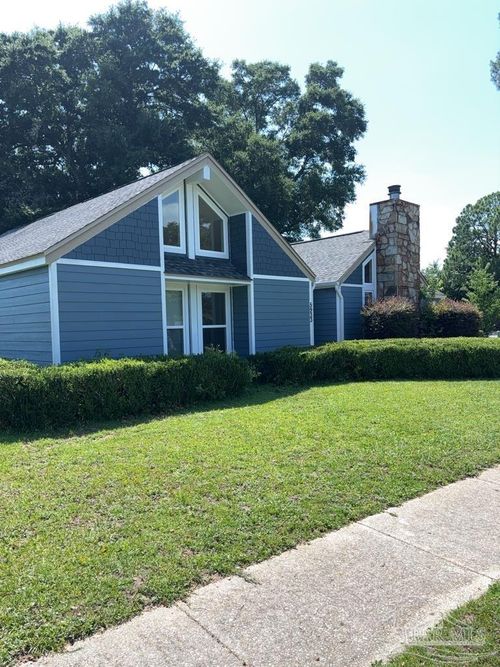 5933 S Gulf Mnr, Pensacola, FL, 32526-1547 | Card Image