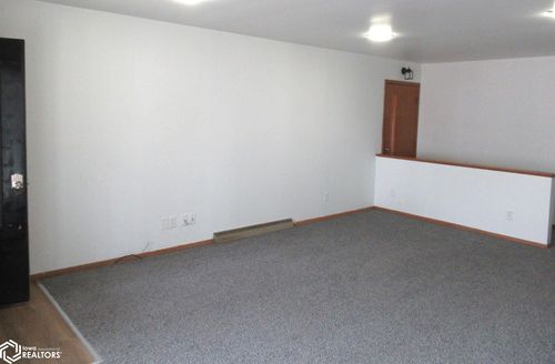 250 State St, Crystal Lake, IA, 50432 | Card Image