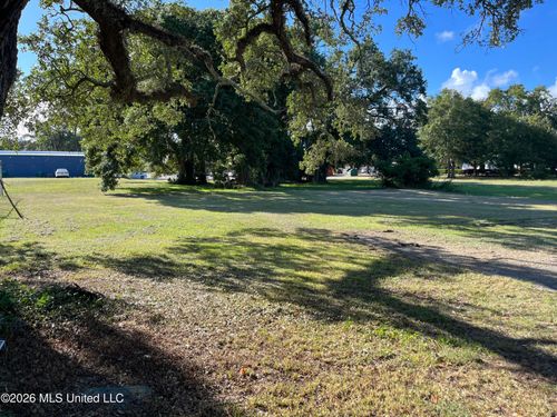 207 Palmetto Ln, Gulfport, MS, 39507-1225 | Card Image