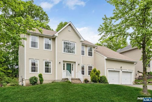 5 Winding Ridge Rd, Lake Hopatcong, NJ, 07849-1786 | Card Image