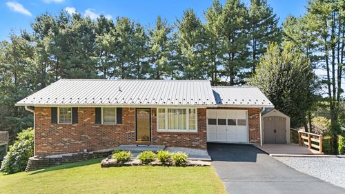 226 High Oak Dr, Bristol, VA, 24201-8103 | Card Image
