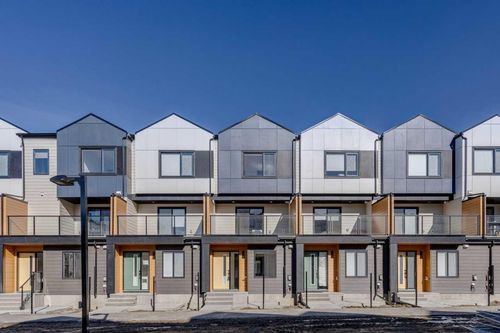 204-8500 19 Avenue Se, Calgary, AB, T2A7W8 | Card Image