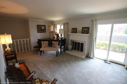 44703 Erin Dr, Plymouth, MI, 48170-3809 | Card Image