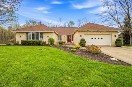 7285 Summerhill Dr, Concord Twp, OH, 44077-9316 | Card Image