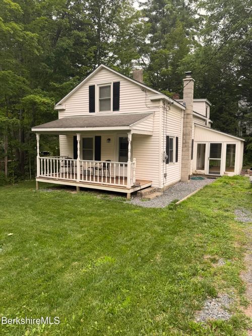 33 Hancock Rd, Williamstown, MA, 01267-3001 | Card Image