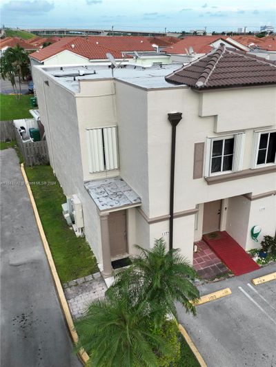 2201 - 1199 Nw 124th Avenue, Townhouse with 3 bedrooms, 2 bathrooms and null parking in Miami FL | Image 1