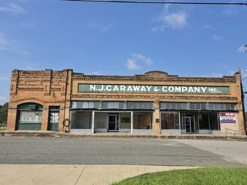 102 S 2nd St, Logansport, LA, 71049 | Card Image