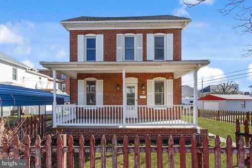 3 Sprenkle Ave, HANOVER, PA, 17331-2311 | Card Image