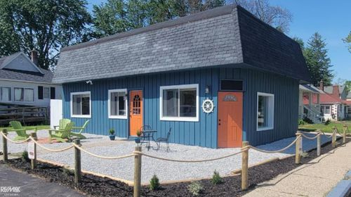 1401 Saint Clair Blvd, Algonac, MI, 48001-1339 | Card Image