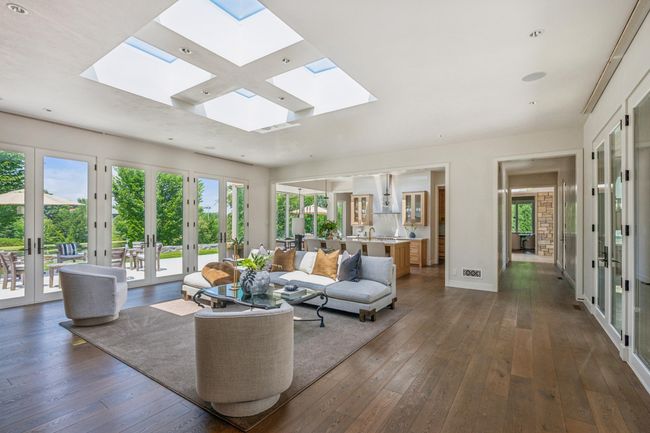 2505 E Lake Of The Isles Pkwy, House other with 5 bedrooms, 7 bathrooms and null parking in Minneapolis MN | Image 24