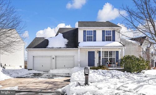 100 Marquis Dr, COATESVILLE, PA, 19320-3072 | Card Image