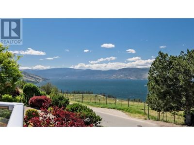 359 Stellar Dr, House other with 5 bedrooms, 3 bathrooms and 3 parking in Kelowna BC | Image 1