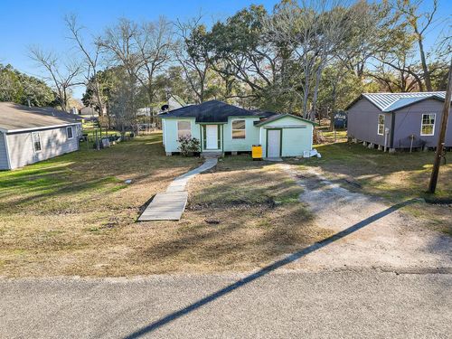 506 Trinity St, Anahuac, TX, 77514 | Card Image